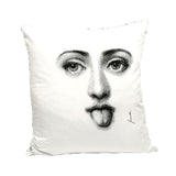 Housse de coussin Face blanc grimace “Qui tire la langue”