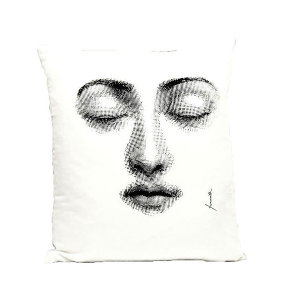 Housse de coussin Face blanc ” Yeux fermés “