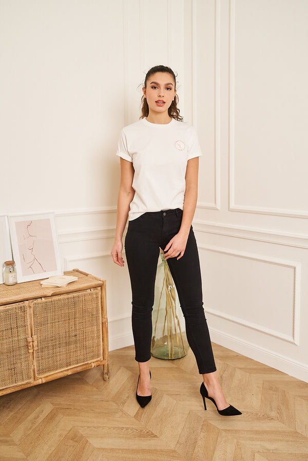 TEE-SHIRT FEMME BLANC COL ROND PETIT LOGO BRODERIE ROSE